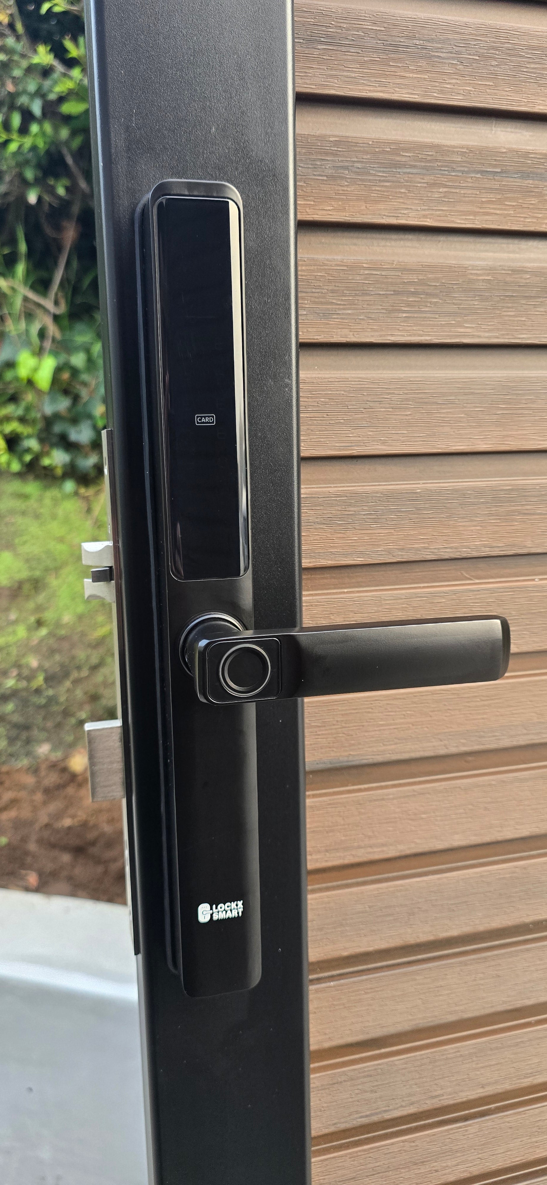 Modern Gate Protection smart lock